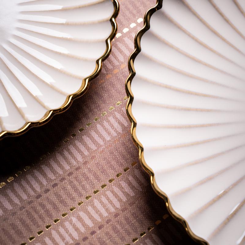 China and Dinnerware