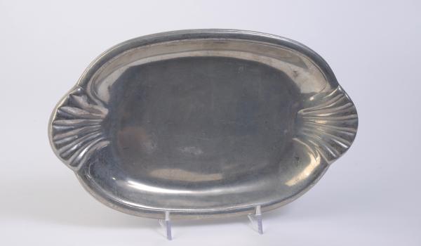 10" Pewter Shell Oval